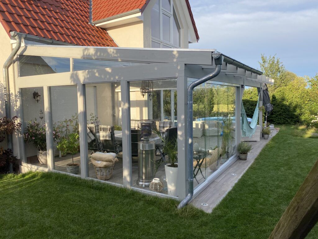 Wintergarten mit Glas-Schiebeelemente